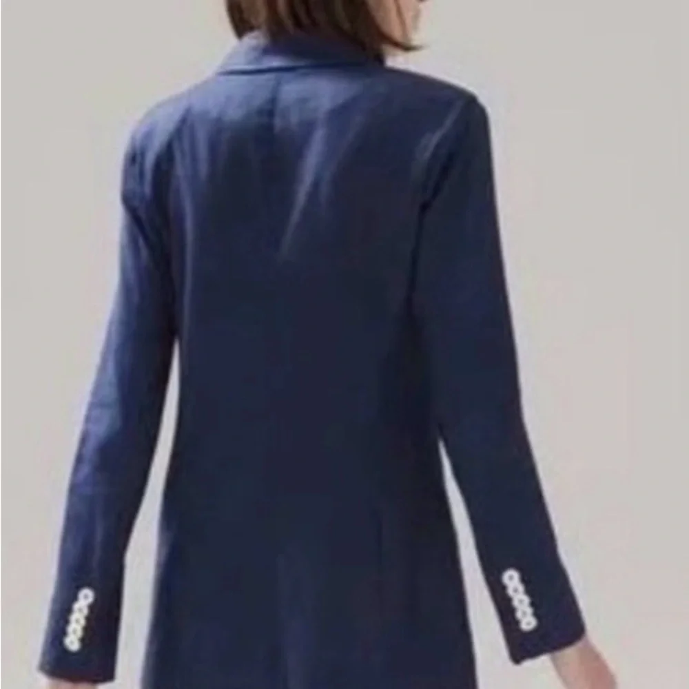 NWT White House Black Market Navy Double-Breasted Blazer with Contrast Buttons - Picture 3 of 9